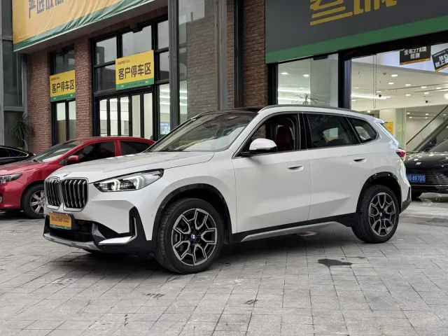 BMW X1 — Фото автомобиля 3