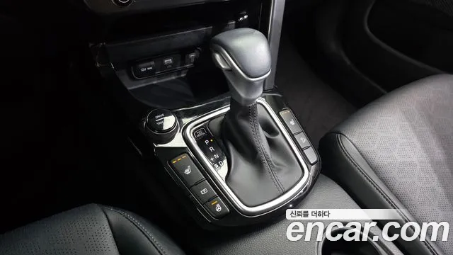 Kia Seltos — Фото автомобиля 9