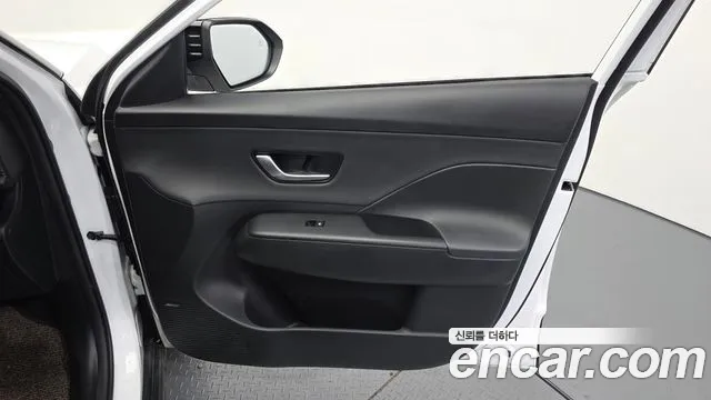 Hyundai Kona SX2 — Фото автомобиля 13