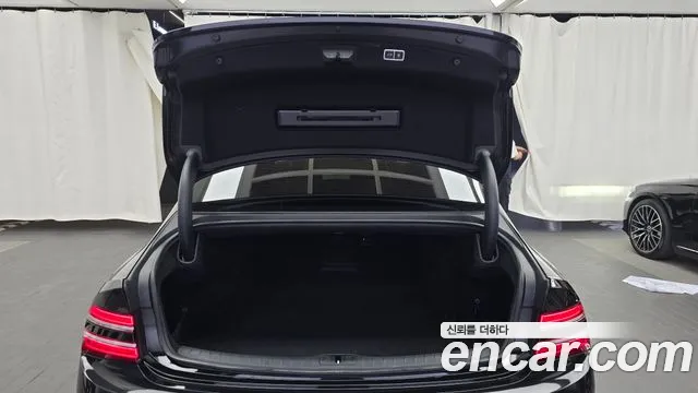 Genesis G80 Бензин 2.5 турбо AWD — Фото автомобиля 19