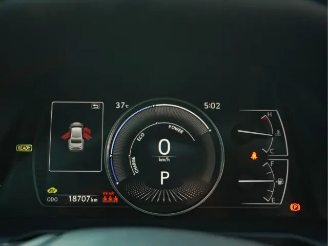 Lexus ES — Фото автомобиля 15