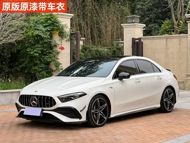 Фотография автомобиля — Mercedes-Benz A-Class AMG