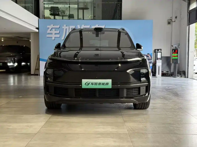 Li Auto L9 — Фото автомобиля 2
