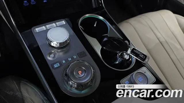 Genesis GV80 — Фото автомобиля 12