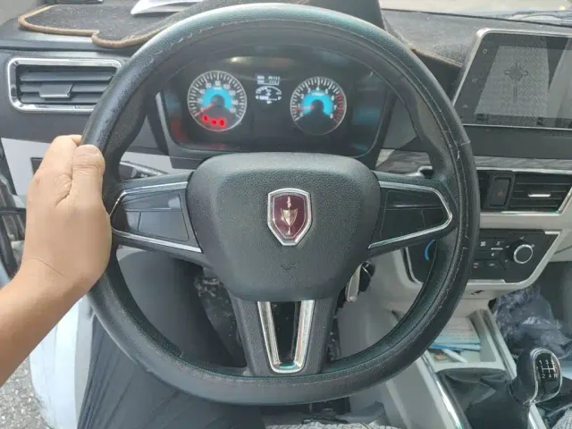 Jinbei New Hiace X30L — Фото автомобиля 2