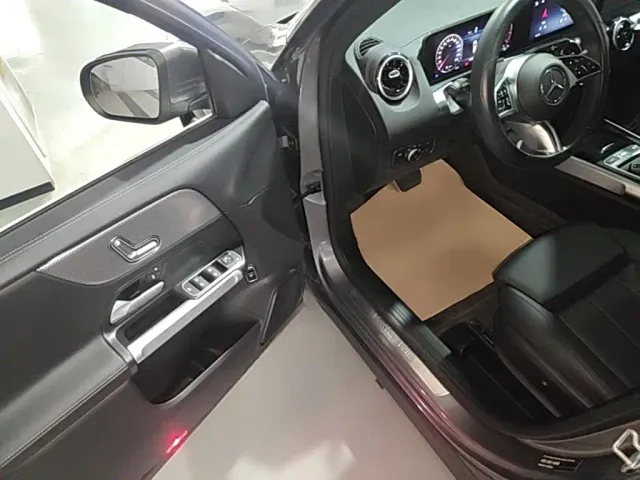 Mercedes-Benz GLB-Class — Фото автомобиля 15
