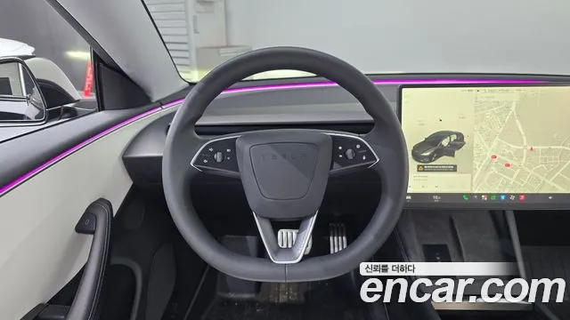 Tesla Model 3 — Фото автомобиля 18