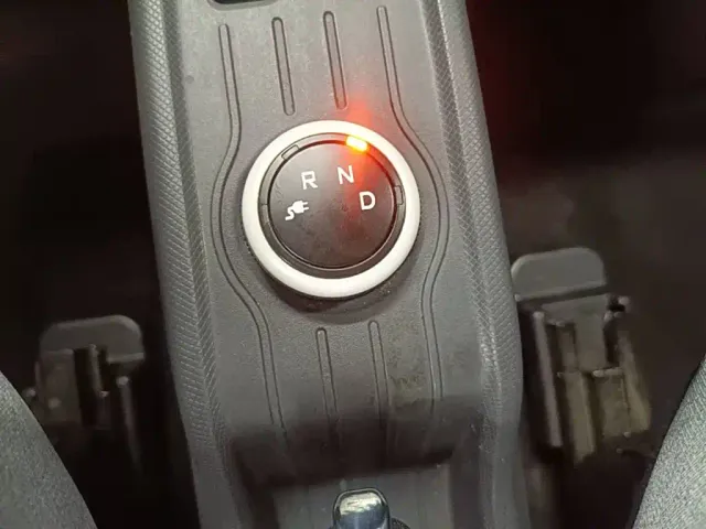 Wuling Hongguang Mini EV — Фото автомобиля 13