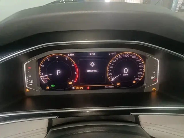 Volkswagen Tiguan L — Фото автомобиля 11