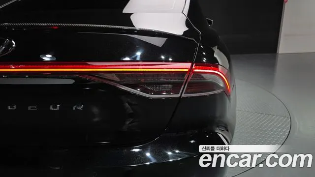 Hyundai Grandeur New — Фото автомобиля 8