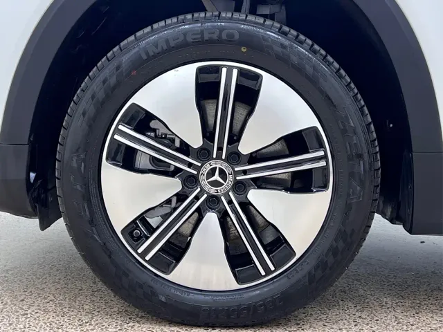 Mercedes-Benz EQB — Фото автомобиля 10