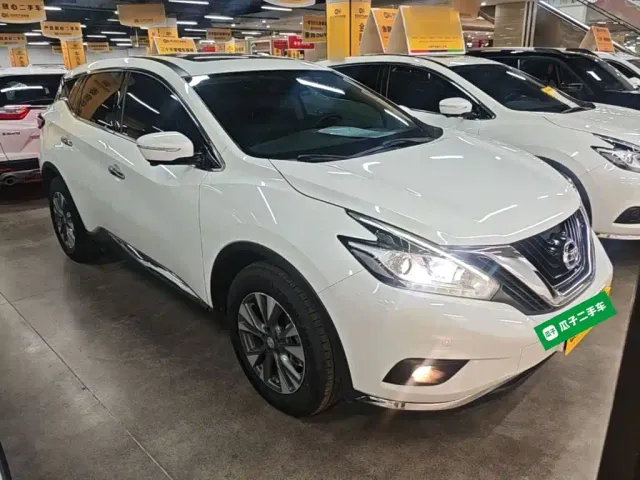 Nissan Murano — Фото автомобиля 3