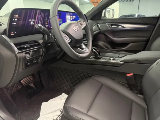 Cadillac CT5 — Фото автомобиля 6