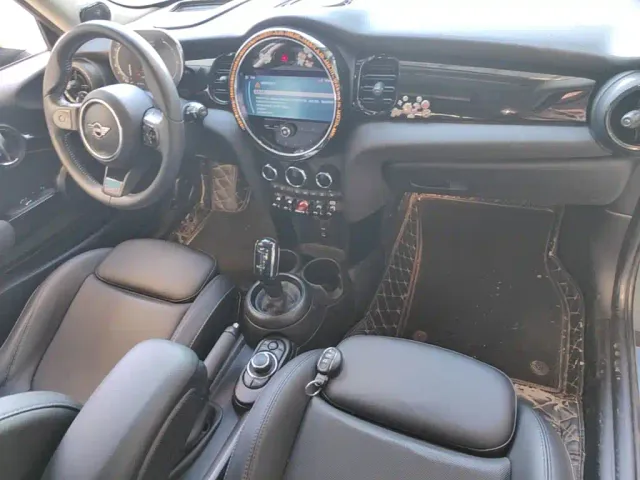 MINI Hatch — Фото автомобиля 9
