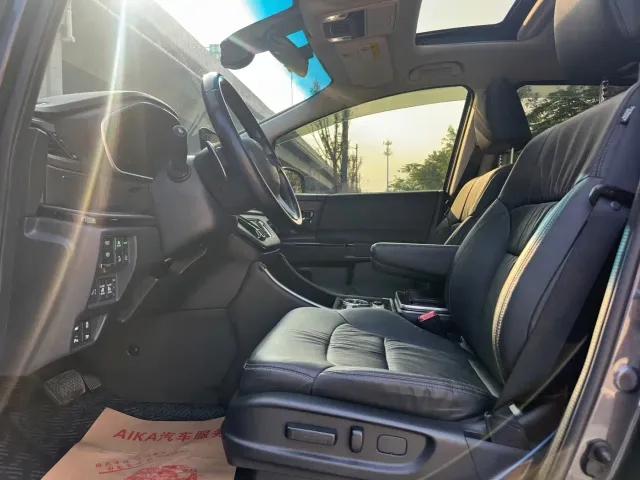 Honda Odyssey — Фото автомобиля 27