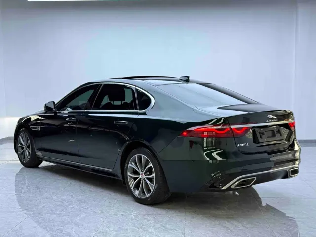 Jaguar XFL — Фото автомобиля 13