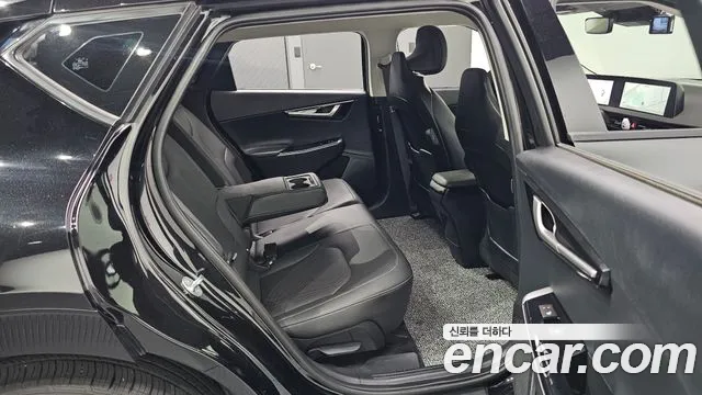 Kia EV6 — Фото автомобиля 10