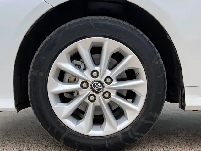 Toyota Corolla — Фото автомобиля 8