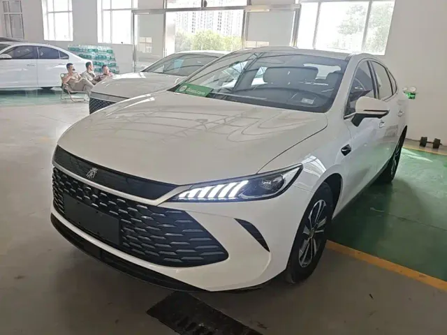 Фотография автомобиля — BYD Qin PLUS
