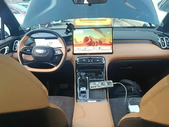 Geely Boyue L — Фото автомобиля 9