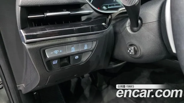 Genesis G80 Бензин 2.5 турбо AWD — Фото автомобиля 15