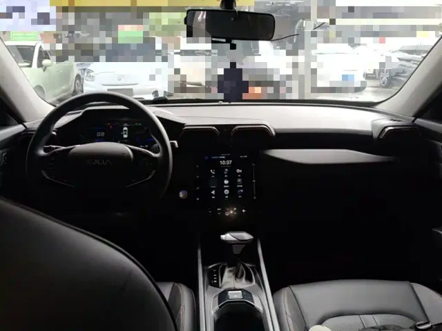 Dongfeng Yixuan GS — Фото автомобиля 9