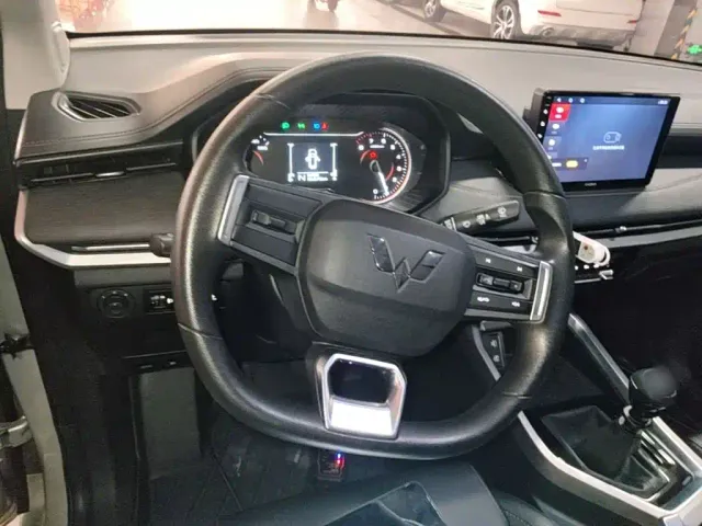 Wuling Jiachen — Фото автомобиля 10