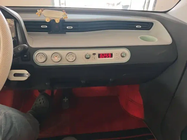 Wuling Hongguang Mini EV — Фото автомобиля 12