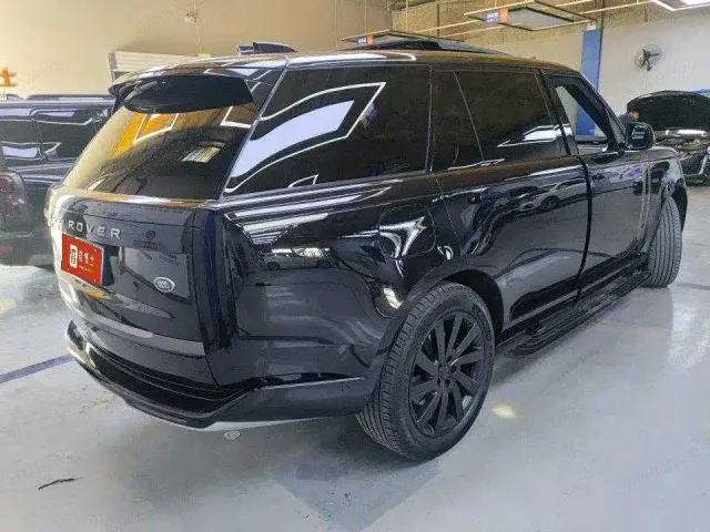 Land Rover Range Rover — Фото автомобиля 10
