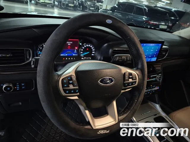 Ford Explorer 6th Gen — Фото автомобиля 9