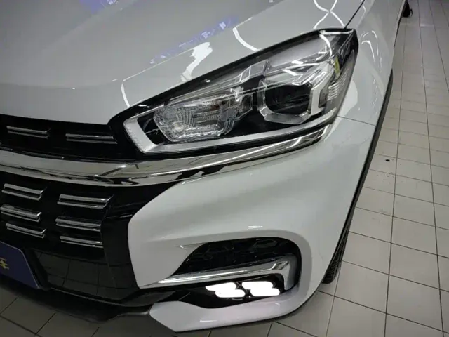 Chery Tiggo 8 — Фото автомобиля 23