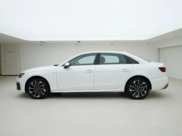Audi A4L — Фото автомобиля 3