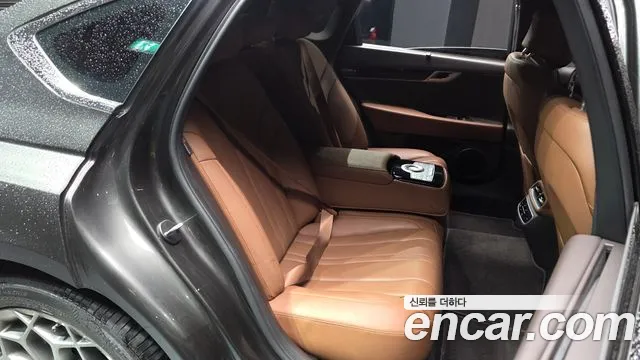 Genesis G80 Бензин 2.5 турбо 2WD — Фото автомобиля 12