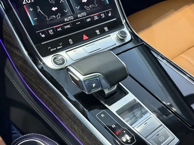 Audi A8 — Фото автомобиля 9