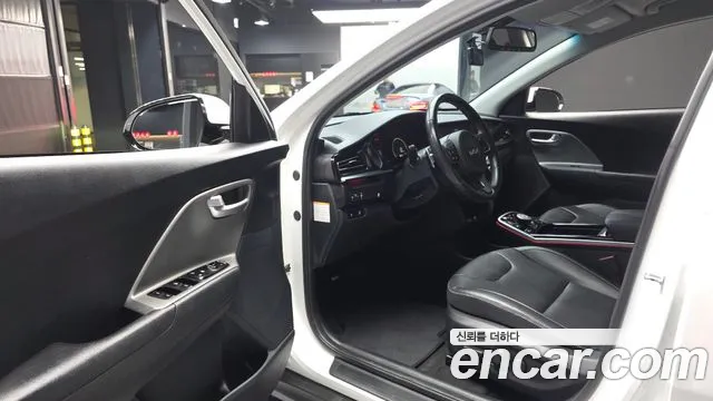 Kia Niro Niro Plus Air — Фото автомобиля 10