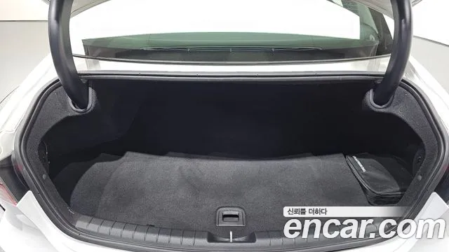 Hyundai Grandeur Grandeur (New) — Фото автомобиля 20
