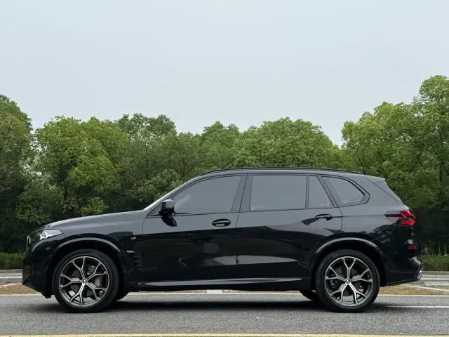 BMW X5 — Фото автомобиля 4