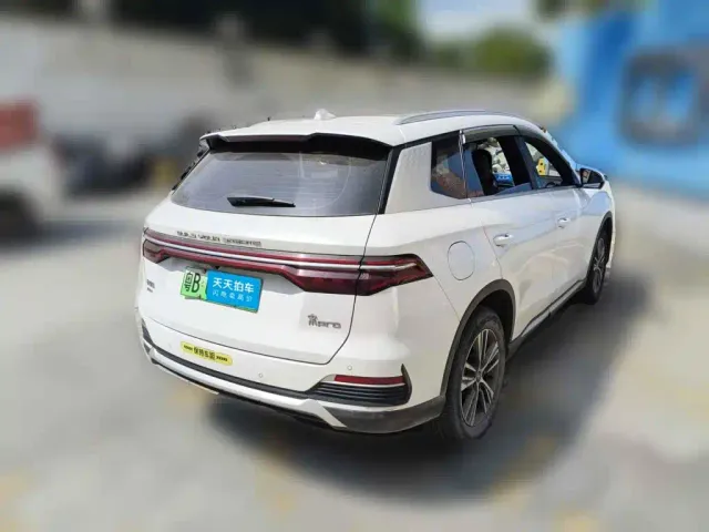 BYD Song Pro — Фото автомобиля 2