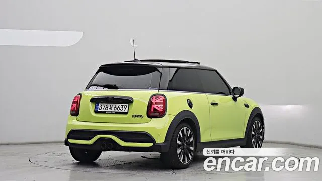 MINI Cooper — Фото автомобиля 2