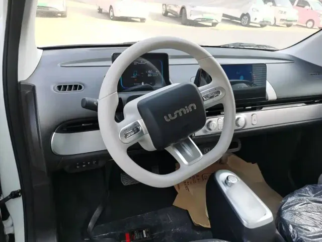 Changan Lumin — Фото автомобиля 10
