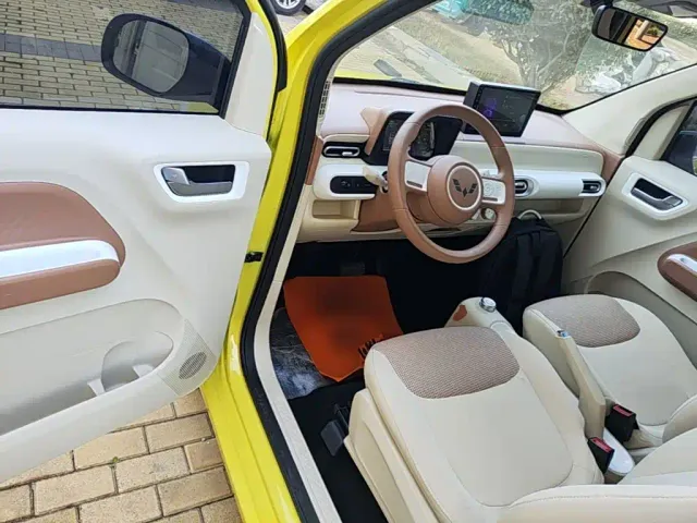 Wuling Hongguang Mini EV — Фото автомобиля 15