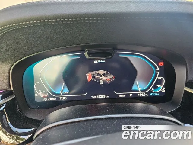 BMW 5 Series G30 — Фото автомобиля 8