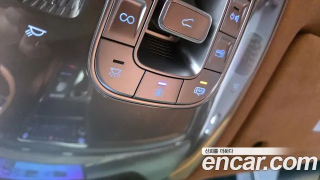 Genesis GV80 — Фото автомобиля 23