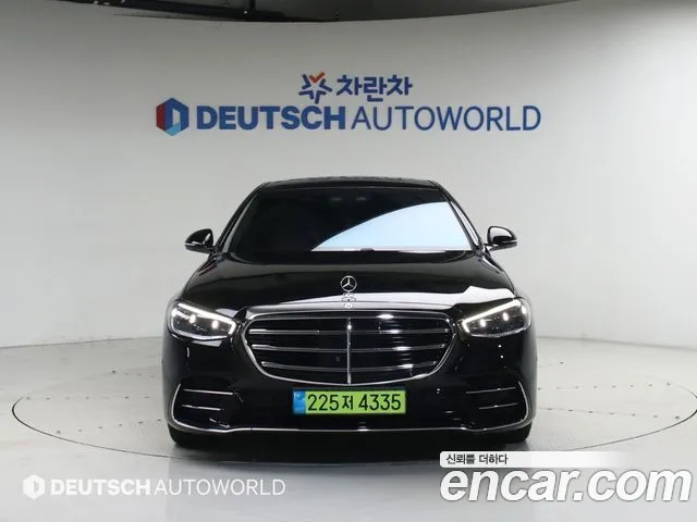 Mercedes-Benz S-Class — Фото автомобиля 3