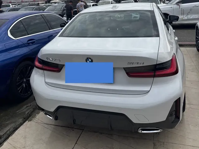 BMW 3 Series — Фото автомобиля 9
