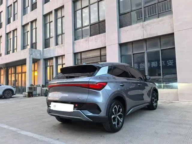 BYD Yuan PLUS — Фото автомобиля 5