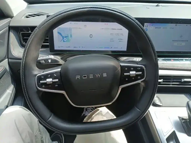 Roewe D5X DMH — Фото автомобиля 10