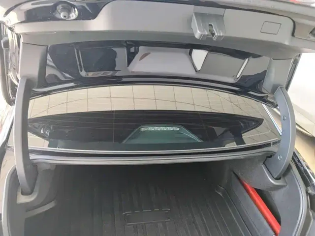 Volkswagen Passat — Фото автомобиля 18
