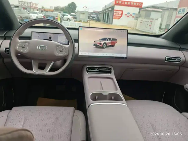 Changan Qiyuan Q05 — Фото автомобиля 9