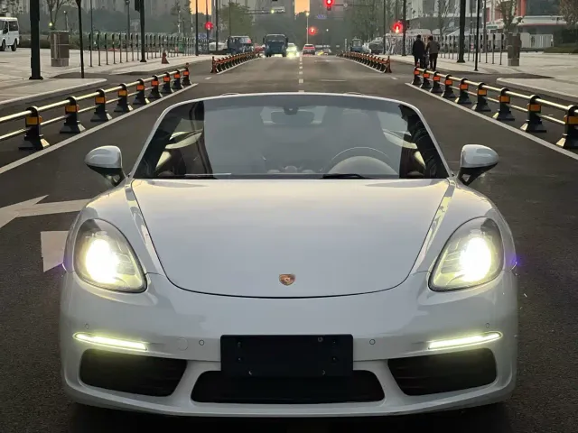 Porsche 718 — Фото автомобиля 2